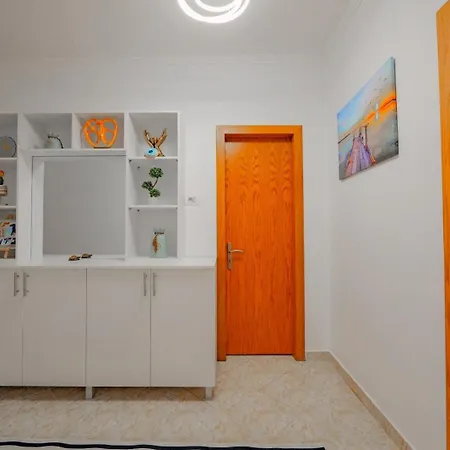 Ajla * Sarandë