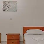 Ajla شقة ساراندا