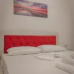Ajla *