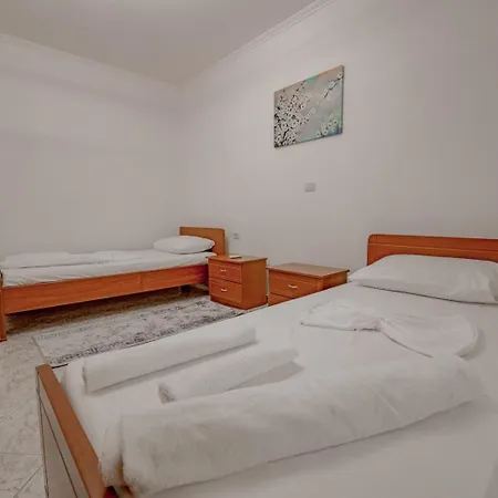Ajla Apartament *